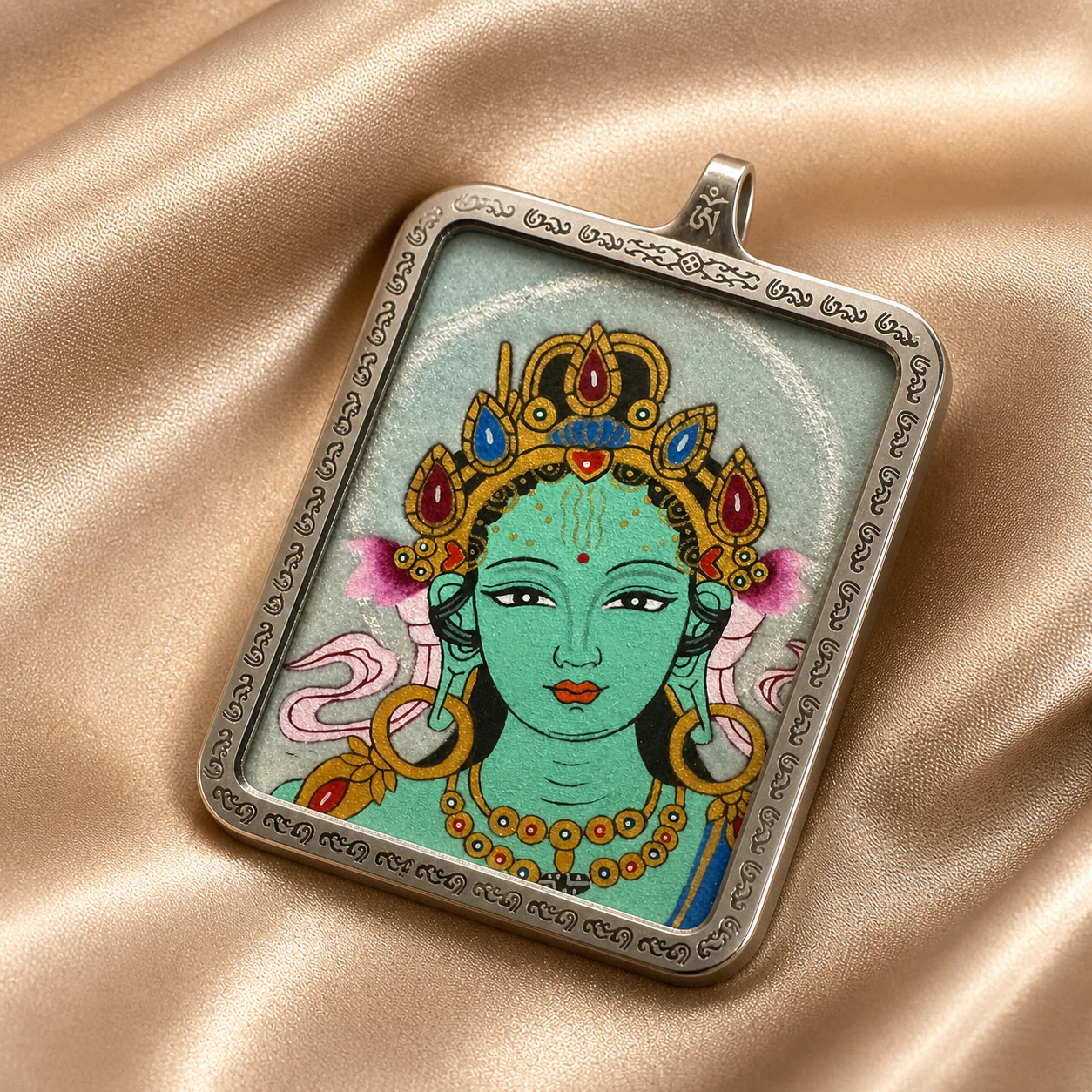 綠度母題材隨身唐卡吊墜|4 × 5 cm|編號18|畫面細節